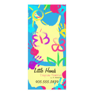Daycare Promotionele Flyer - Kleurrijke Hand Print Reclamekaart