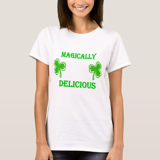 DayDrinker Magically Delicious T-shirt (Voorkant)