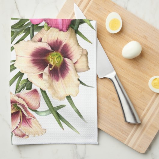 Daylily Bouquet Rubies Theedoek (Quarter Fold)