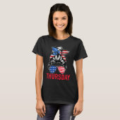 DAYS of the WEEK 'THURSDAY' Messy Bun America Flag T-shirt (Voorkant volledig)