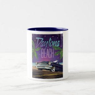 Daytona Beach vintage auto reisposter Tweekleurige Koffiemok