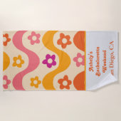 Dazed and Engaged retro 70s vrijgezellenfeest  Strandlaken (Voorkant)