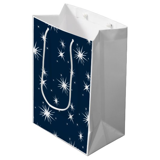 Dazzling Wit Blauw Kerstmis Sterrenhemel Medium Cadeauzakje (Voorkant Gekanteld)