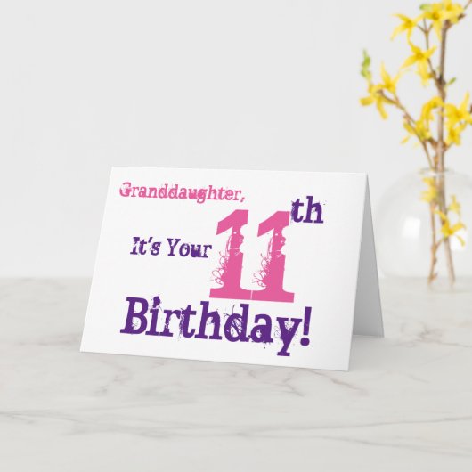 De 11de verjaardag van de kleindochter in paars, kaart (Gele Bloem)