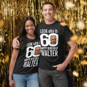 De 60e verjaardag witte tekst kijkt 60 douanefoto  t-shirt