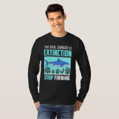 De aandacht is het ware gevaar dat het dier Vist P T-shirt (Voorkant volledig)