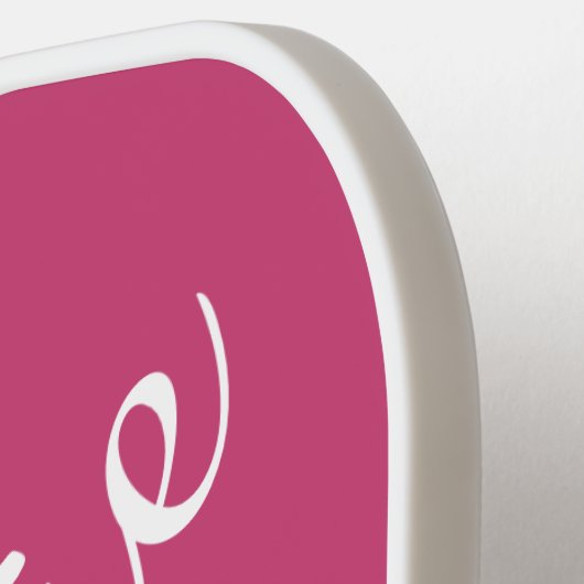 De Aangepaste Naam van het Manuscript Roze en Wit Pickleball Paddle (Links Detail)