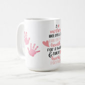 De aanraking van een moeder koffiemok (Voorkant links)