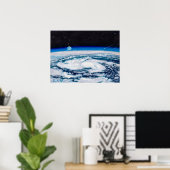 De aarde vanaf een draaiende hoogte: poster (Thuiskantoor)