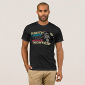 De aarde ziet er vandaag anders uit - Retro Astron T-shirt (Voorkant volledig)