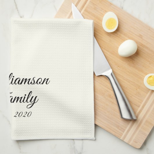 De achternaam, het jaar, het nummer van de koppeli theedoek (Quarter Fold)