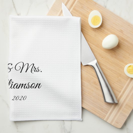 De achternaam, het jaar, het nummer van de koppeli theedoek (Quarter Fold)