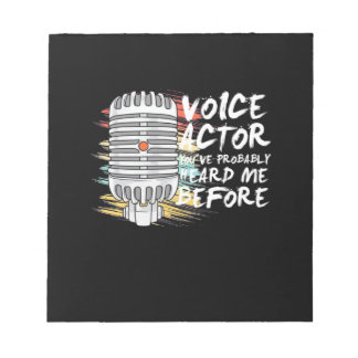 De Acteur van de stem vóór Notitieblok