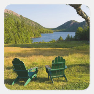 De Adirondackstoelen op het gazon van de Jordan Vierkante Sticker