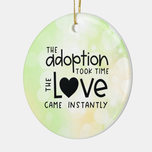 De adoptie kostte tijd dat de liefde direct kwam keramisch ornament (Links)