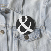 De Almighty Ampersand Ronde Button 7,6 Cm (In situ)