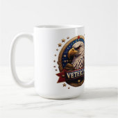 De Amerikaanse militaire Bold Eagle "Gepensioneerd Koffiemok (Links)