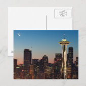 De Amerikaanse vlag vliegt tussen de stijgende maa Briefkaart (Voorkant / Achterkant)