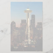 De Amerikaanse vlag vliegt tussen de stijgende maa Briefpapier (Voorkant)