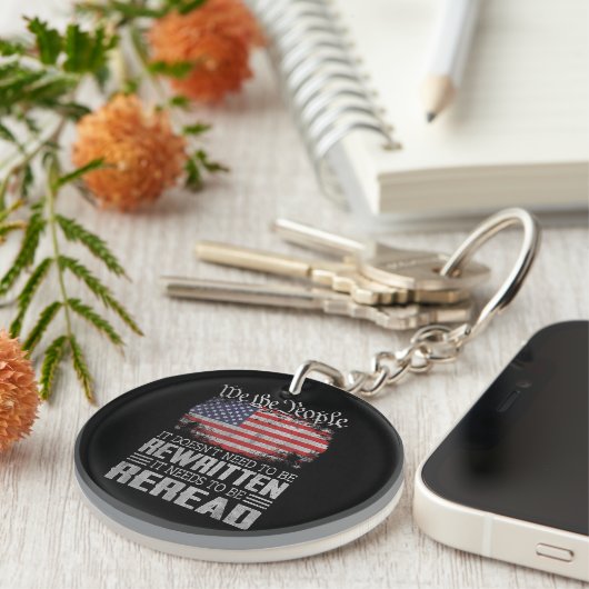 De Amerikaanse vlaggestaat moet worden herzien Sleutelhanger (Voorkant Rechts)