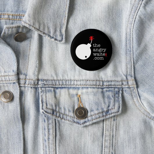De Angry Waiter Button - Black (In situ)