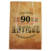 De antiek Verjaardag van de Mijlpaal negentigste Medium Cadeauzakje (Achterkant)