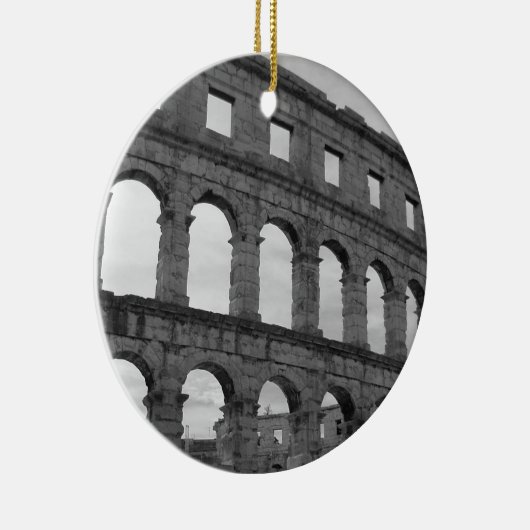 De Arena in Pula Keramisch Ornament (Rechts)