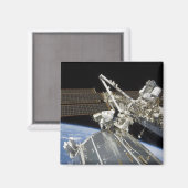 De astronauten voeren een reeks taken uit magneet (Voorkant / Achterkant)