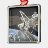 De astronauten voeren een reeks taken uit metalen ornament (Links)