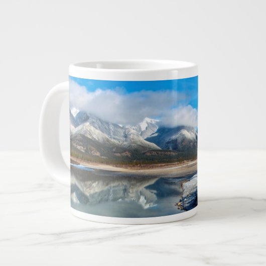 De Athabasca-rivier in Jasper National Park Grote Koffiekop (Links)