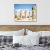 De atlanteaankolommen boven piramide B Canvas Afdruk (Insitu (Slaapkamer))