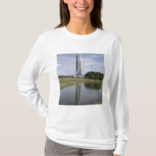 De Atlas V/Centaur komt op het lanceringsbedrijf a T-shirt