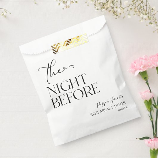 De avond voor minimale bruiloft repetitie diner bedankzakje (Gezegeld)