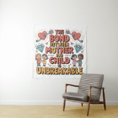 De band tussen moeder en kind is onbreekbaar wandkleed (In situ)