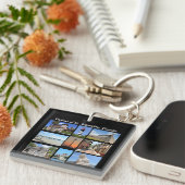 De beelden van de historische St. Augustinus. Flor Sleutelhanger (Voorkant Rechts)