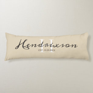 De beige Gepersonaliseerde Elegante Naam van het Lichaamskussen