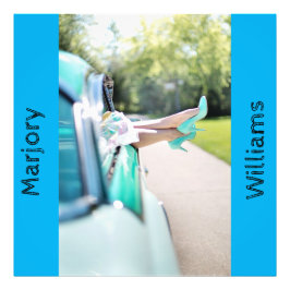 De benen van de vrouw vintage autoruit. Stiletto b Foto Afdruk