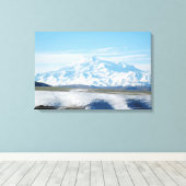 De berg Elbrus (de hoogste berg in Europa) Canvas Afdruk (Insitu (Houten vloer))