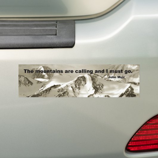 De bergen bellen... bumpersticker (Op auto)