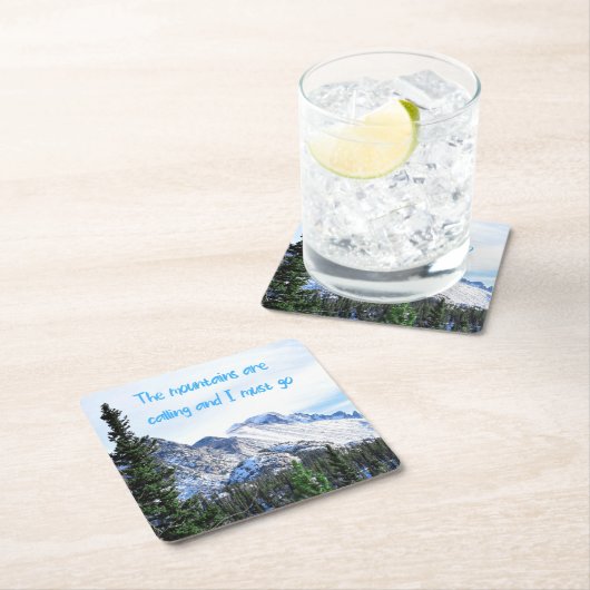 De bergen bellen en ik moet gaan kartonnen onderzetters (Insitu)