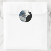 De bergen bellen en ik moet gaan. ronde sticker (Tas)