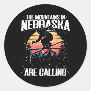 De Bergen In Nebraska Riepen Grappig Skiën Ronde Sticker