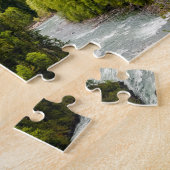 De bergrivier in het bos van British Columbia Legpuzzel (Zijkant)
