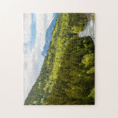 De bergrivier in het bos van British Columbia Legpuzzel (Verticaal)