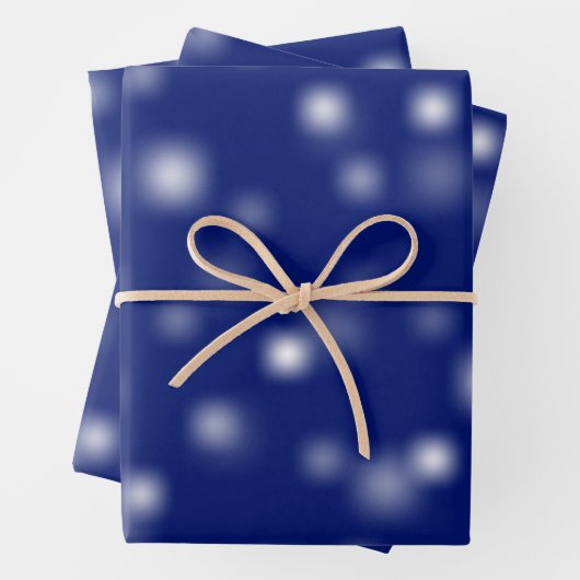 De bescheiden witte afspeelbare willekeurige wegwe inpakpapier vel (In situ)