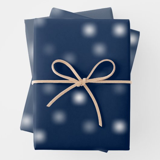 De bescheiden witte afspeelbare willekeurige wegwe inpakpapier vel (In situ)