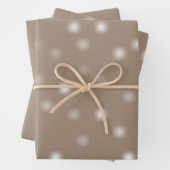 De bescheiden witte afspeelbare willekeurige wegwe inpakpapier vel (In situ)