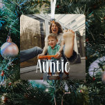 De Beste AUNTIE 'Custom Photo Schattige Gift Metalen Ornament<br><div class="desc">Laat een tante weten dat ze de beste is met dit; Schattige Modern Custom Photo Tante Christmas Ornament. Het ontwerp is voorzien van leuke witte typografie met de tekst 'The Best Tante'. Upload eenvoudig uw favoriete afbeelding en personaliseer de naam / namen van wie het is. Tekstkleur kan worden gewijzigd...</div>