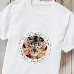 De beste kat-pap van de wereld is een simpele foto t-shirt<br><div class="desc">Dit eenvoudige en klassieke ontwerp is samengesteld uit serif typografie en voegt een douanefoto toe.</div>