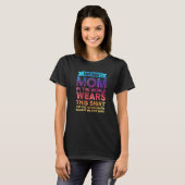 De beste moeder in de wereld draagt de dochter t-shirt (Voorkant volledig)